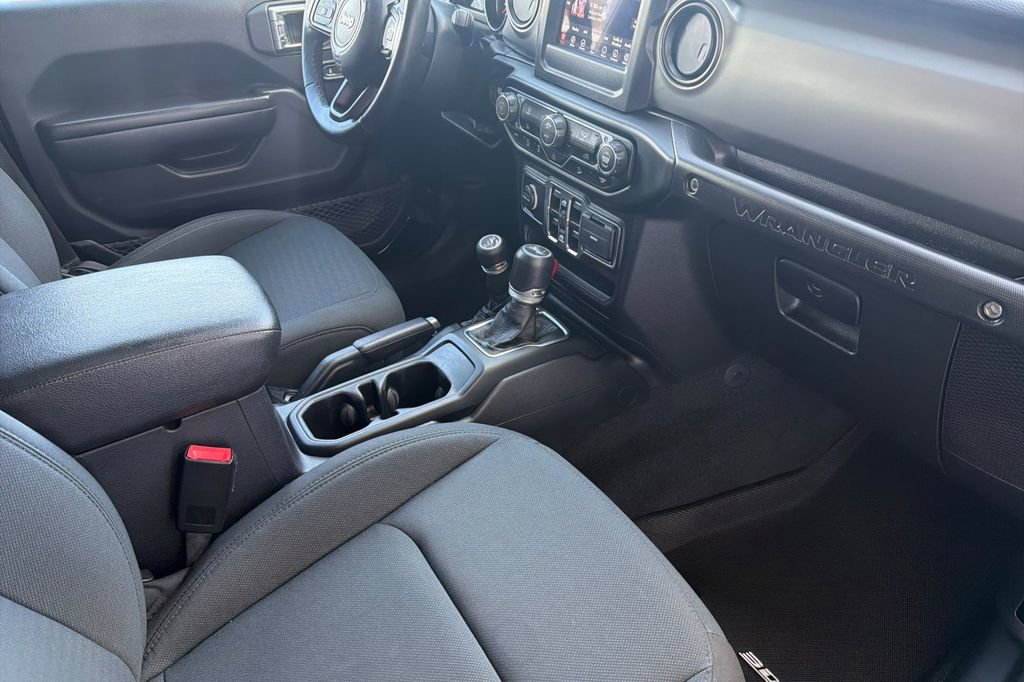 Used 2020 Jeep Wrangler Unlimited Sport S AWD/4WD image 15