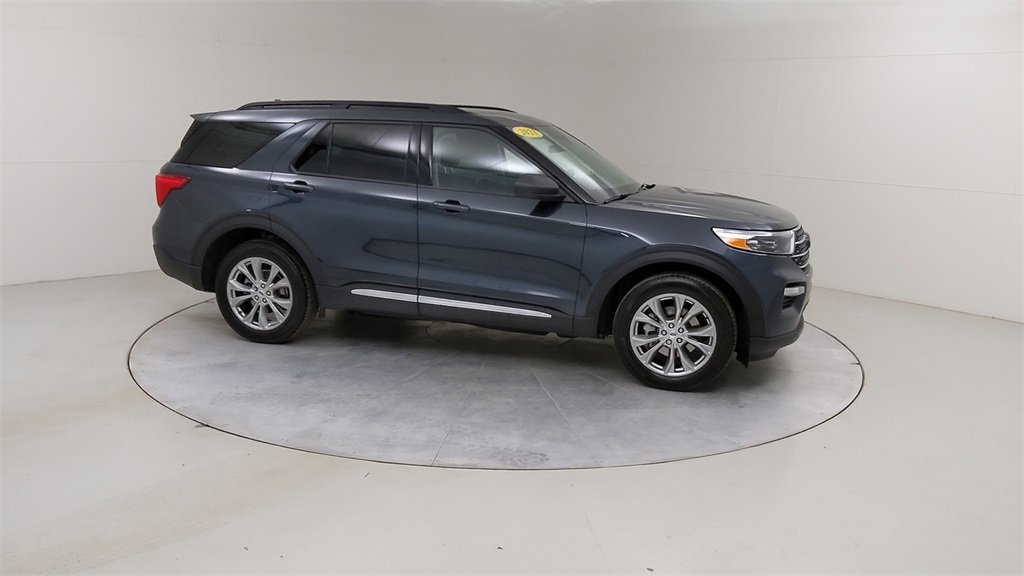 Certified 2023 Ford Explorer XLT w/ Equipment Group 202A image 13