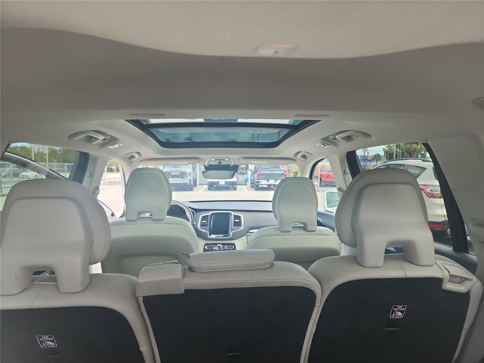Used 2019 Volvo XC90 T5 Momentum FWD image 23