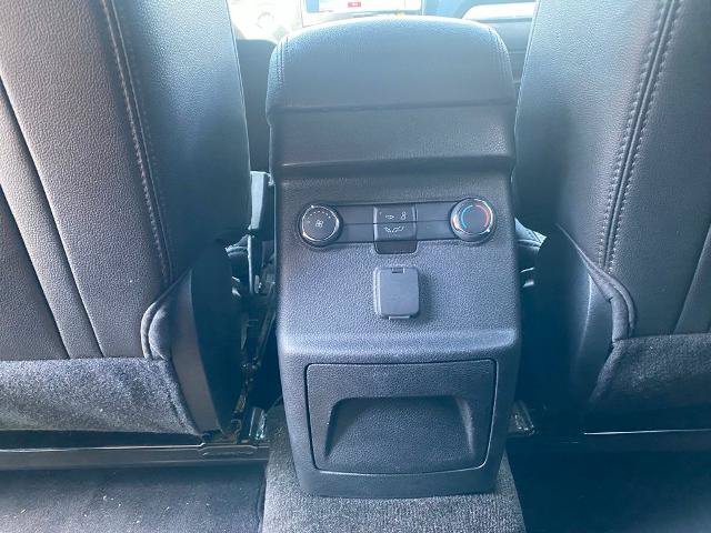 Certified 2018 Ford Explorer XLT w/ Equipment Group 202A FWD image 28