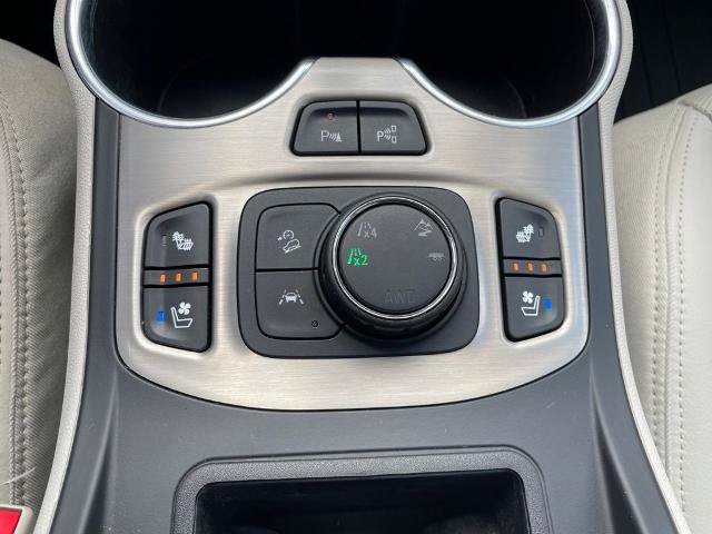 Used 2020 GMC Terrain Denali w/ Denali Premium Package AWD/4WD image 22