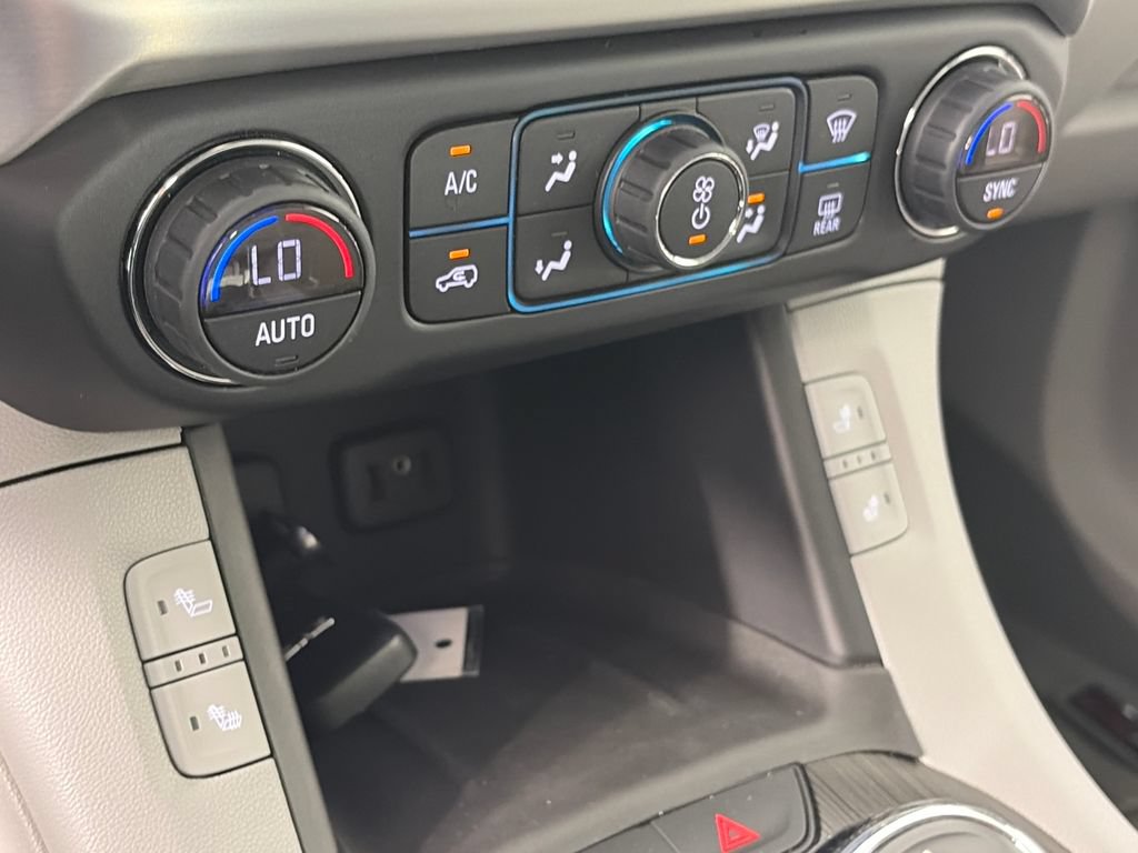 Used 2017 GMC Acadia SLT AWD/4WD image 21