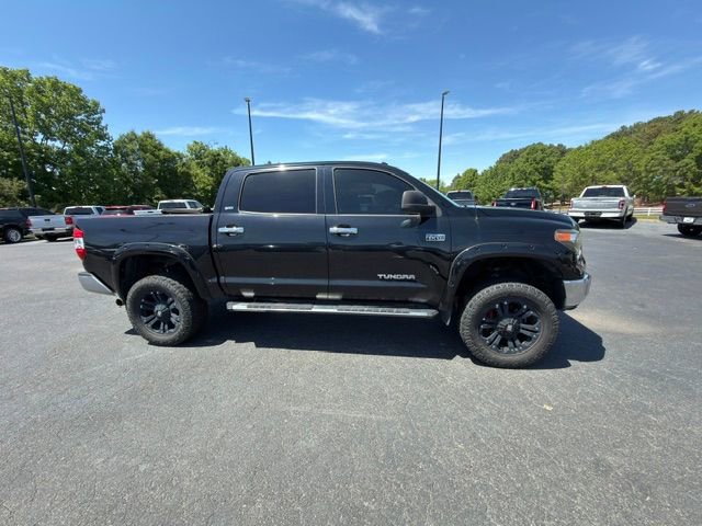 Used 2018 Toyota Tundra SR5 w/ SR5 Upgrade Package AWD/4WD image 17