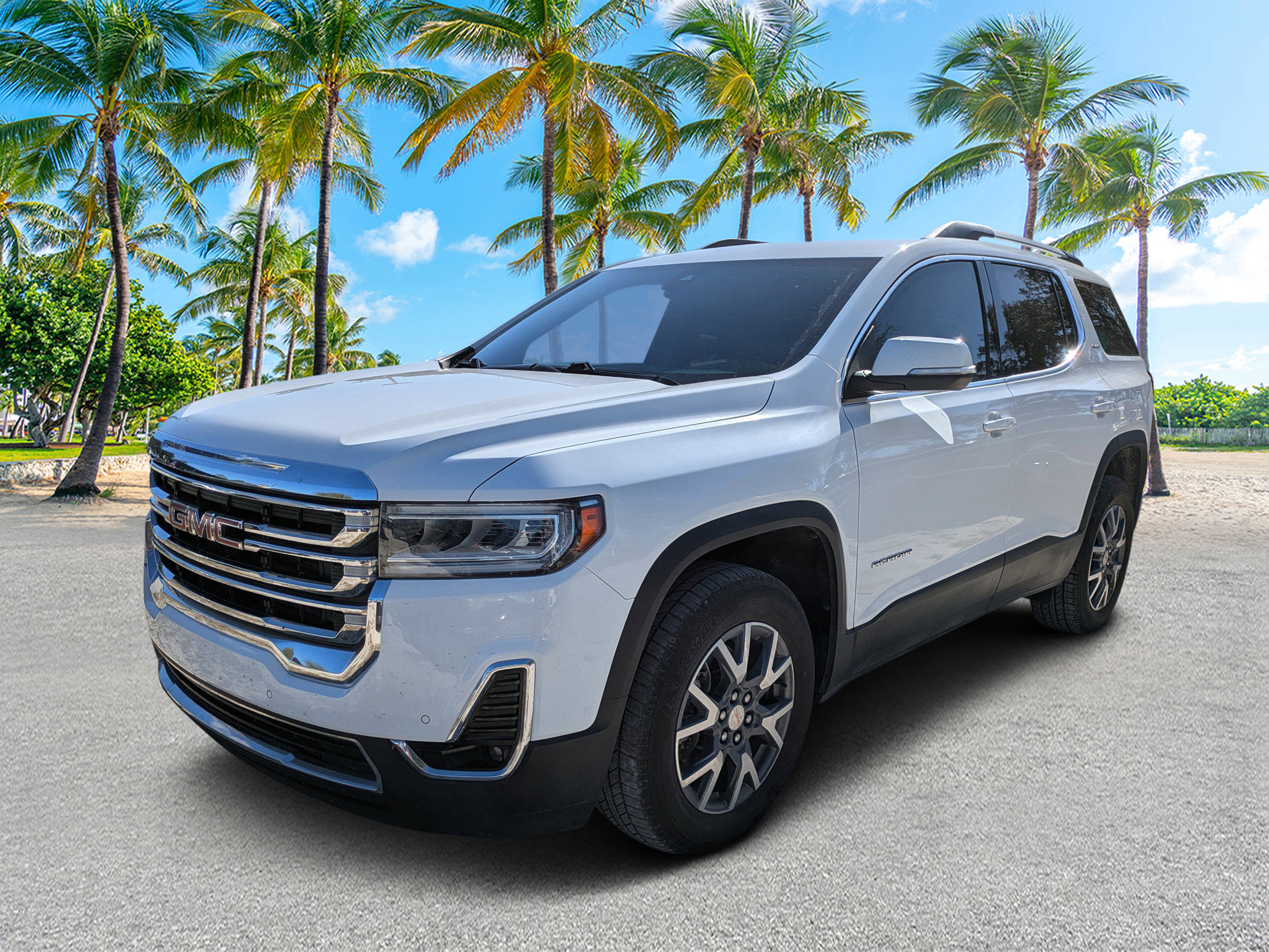 Used 2023 GMC Acadia SLT FWD image 8