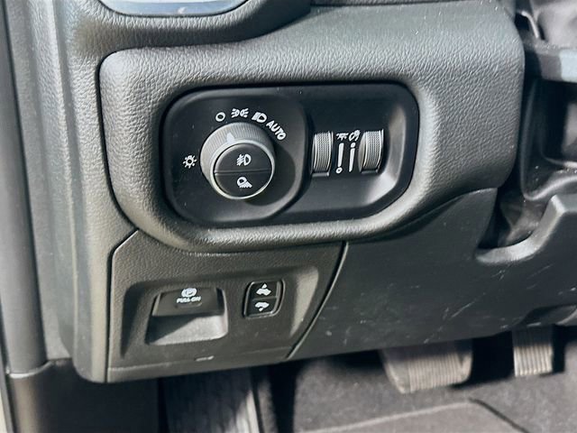 Used 2025 RAM 1500 Laramie image 25