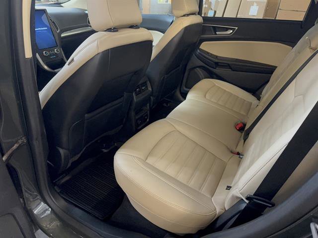 Certified 2022 Ford Edge SEL w/ Convenience Package AWD/4WD image 16