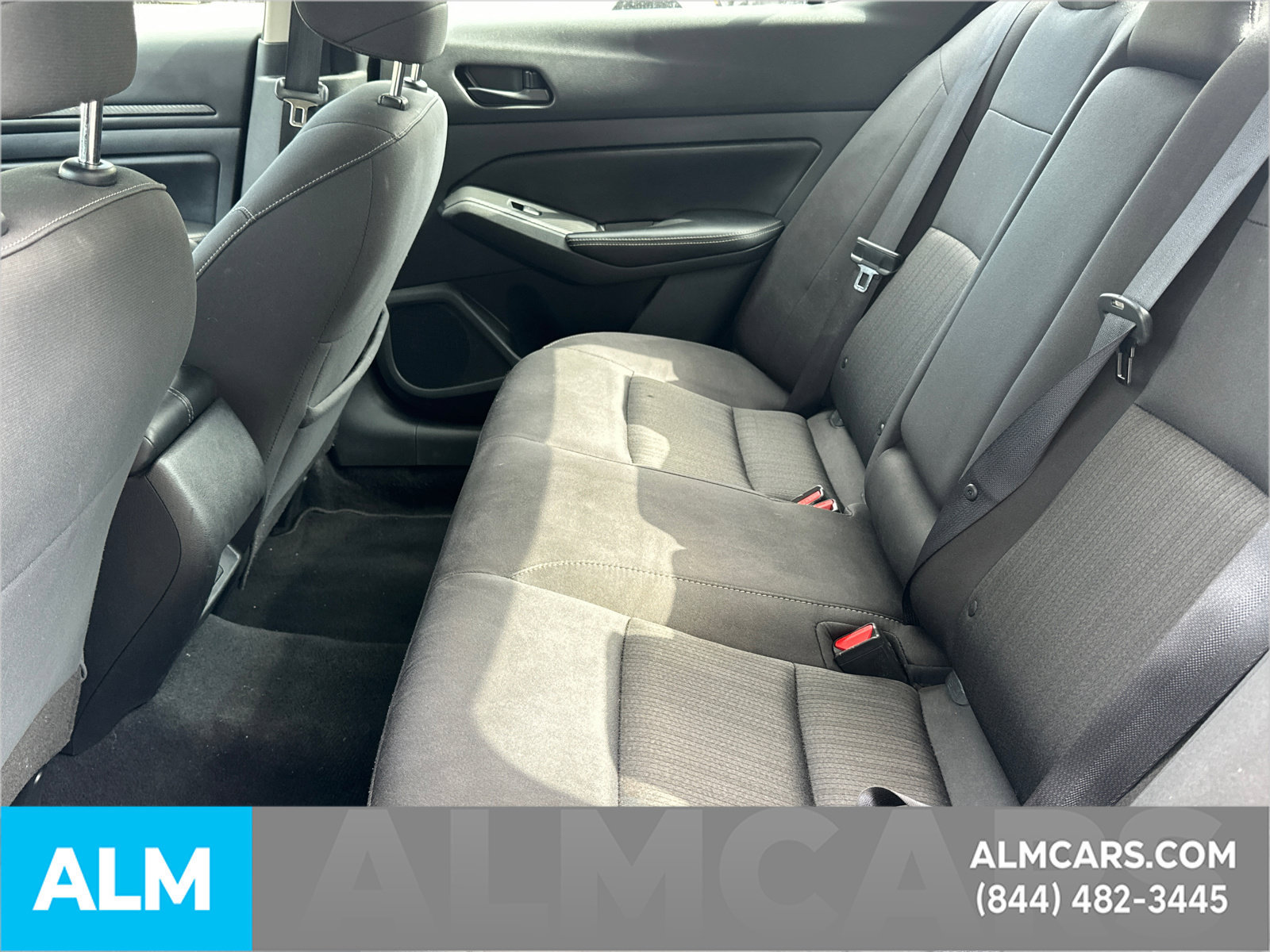 Used 2024 Nissan Altima 2.5 SV FWD image 23