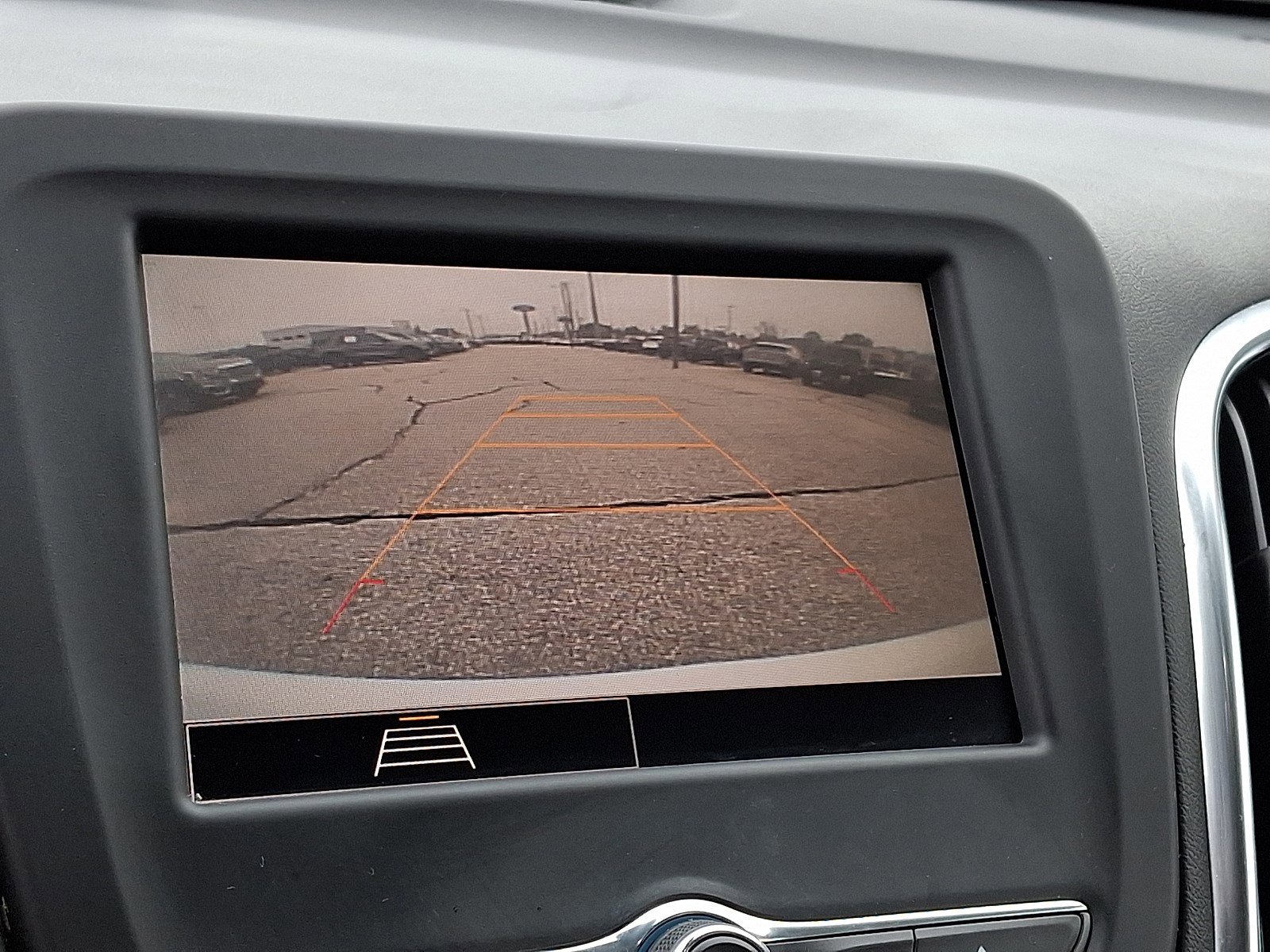 Used 2022 Chevrolet Equinox LS w/ LS Convenience Package image 16