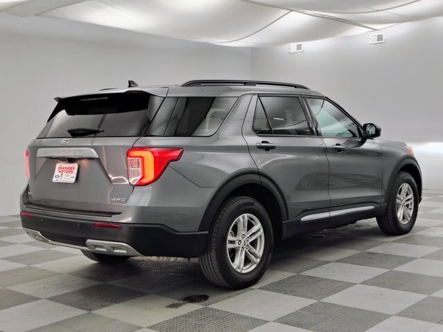 Certified 2024 Ford Explorer XLT w/ Equipment Group 202A AWD/4WD image 10