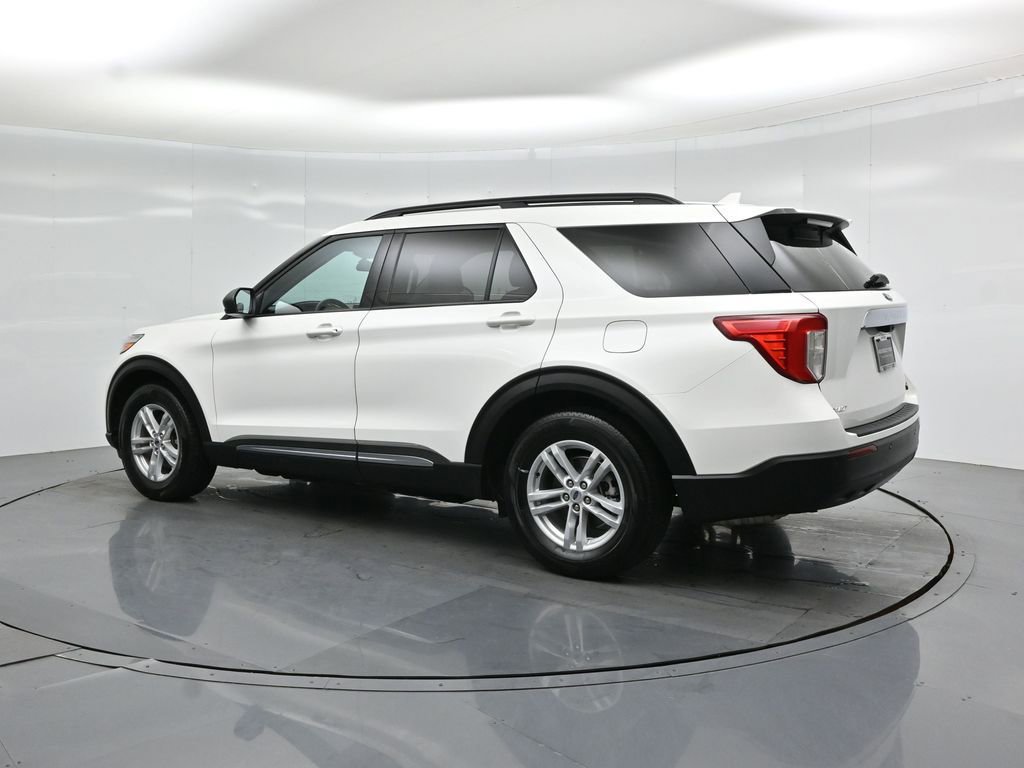 Certified 2024 Ford Explorer XLT RWD image 6