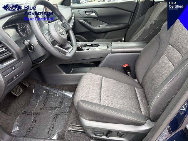 Used 2024 Nissan Rogue SV FWD image 17