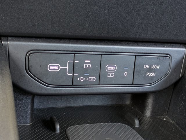 Used 2025 Kia K4 EX image 26