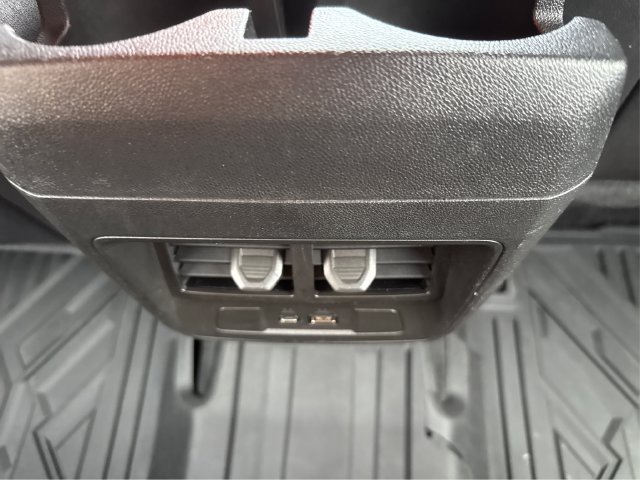 Used 2023 Chevrolet Colorado Z71 w/ Z71 Convenience Package 2 AWD/4WD image 26