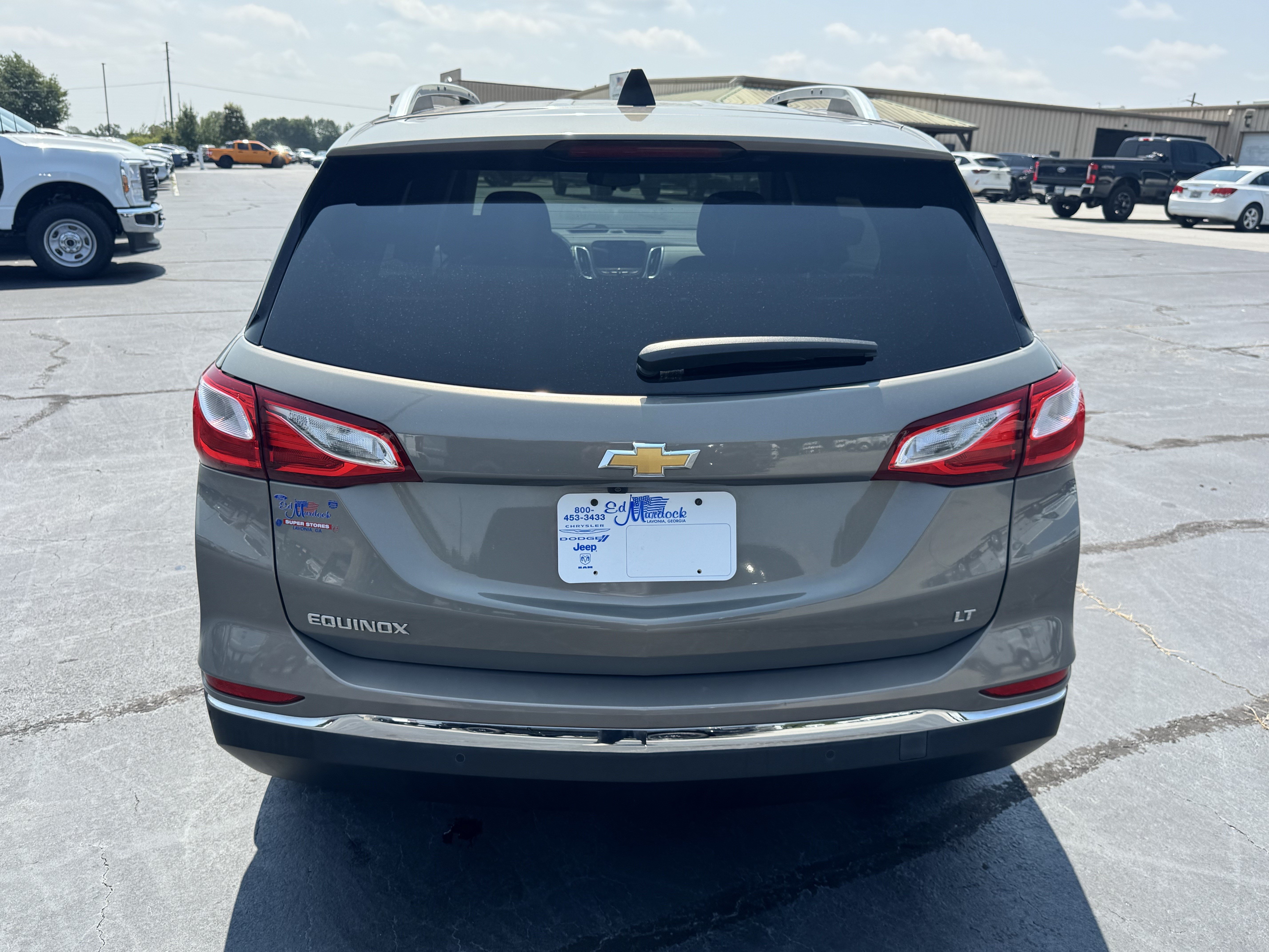 Used 2018 Chevrolet Equinox LT w/ Sun & Infotainment Package FWD image 6