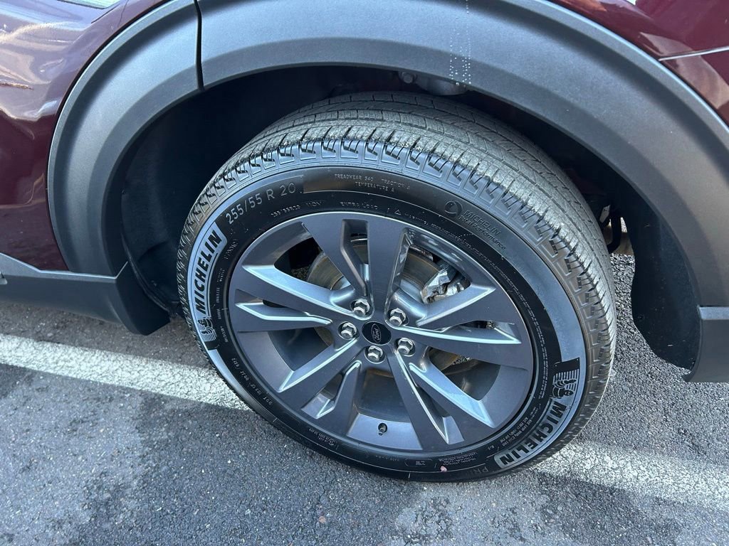 Certified 2023 Ford Explorer XLT w/ Equipment Group 202A image 37