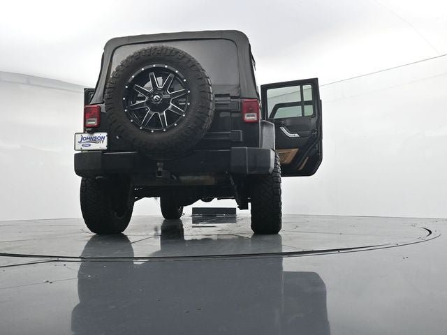 Used 2017 Jeep Wrangler Unlimited Sahara w/ Max Tow Package AWD/4WD image 40