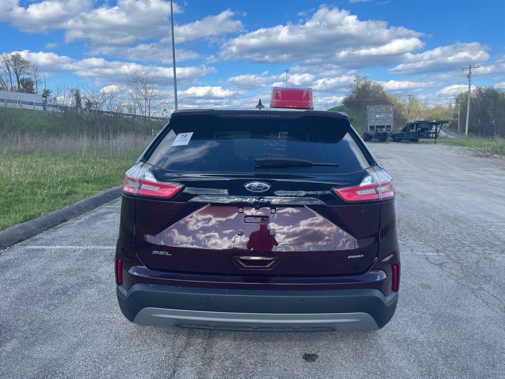 Certified 2024 Ford Edge SEL w/ Convenience Package AWD/4WD image 7