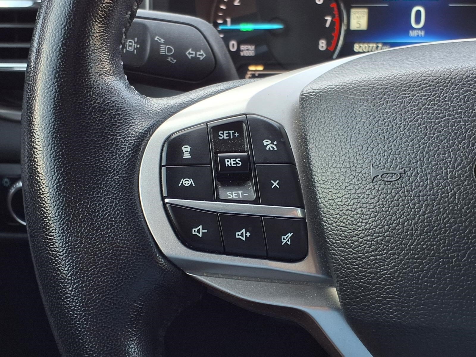 Certified 2023 Ford Explorer Limited w/ Hybrid Equipment Group 310A RWD image 23