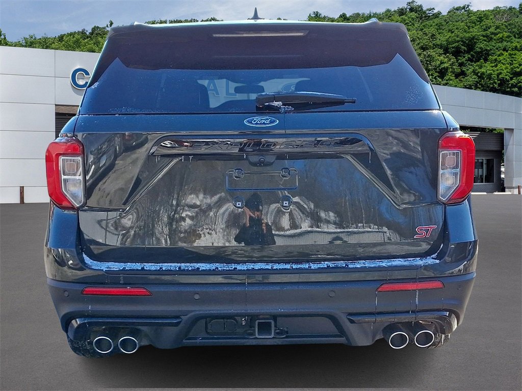 Certified 2022 Ford Explorer ST w/ Equipment Group 401A image 3