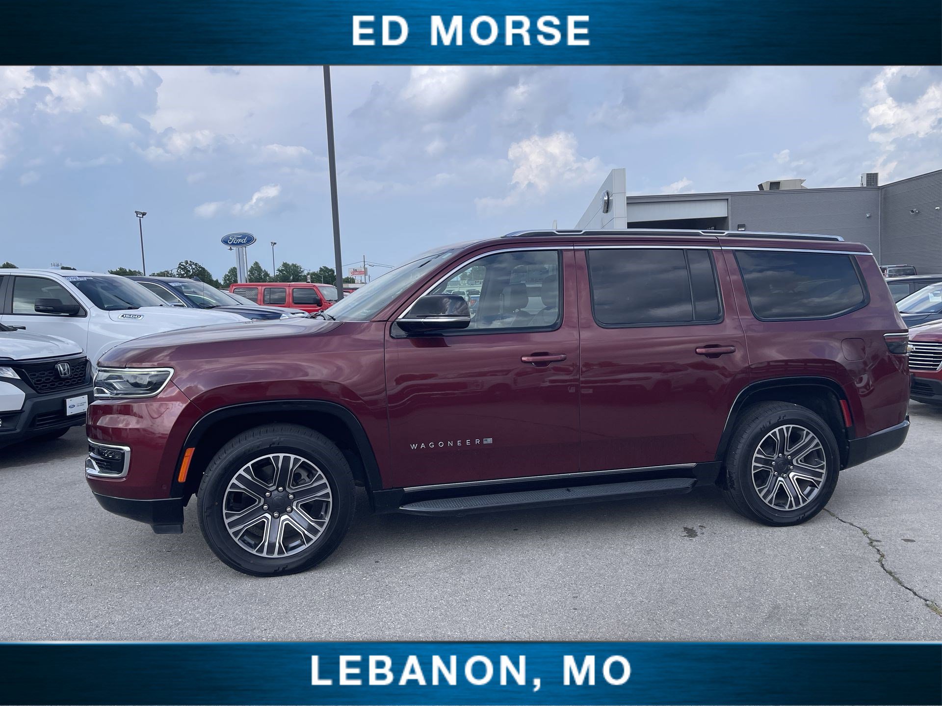 Used 2024 Jeep Wagoneer Series II w/ Flexible Seating Group AWD/4WD image 10