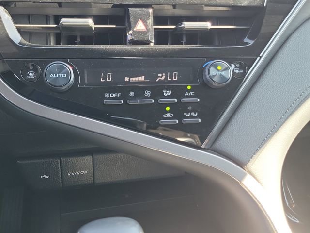 Used 2023 Toyota Camry XLE w/ Protection Package (Q2) (TMS) FWD image 11