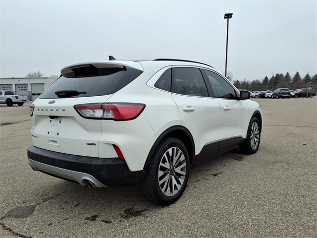 Certified 2022 Ford Escape Titanium image 4