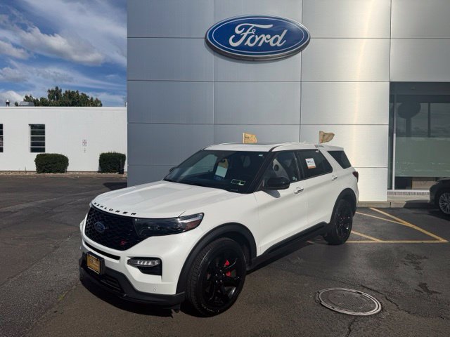 Certified 2022 Ford Explorer ST w/ Equipment Group 401A AWD/4WD image 2
