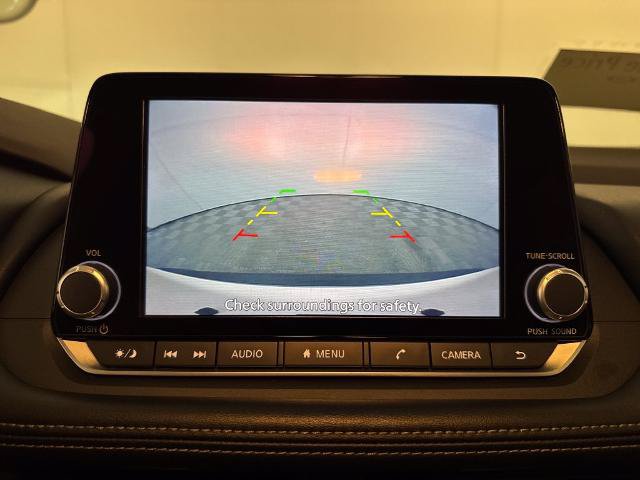 Used 2023 Nissan Rogue SV FWD image 27