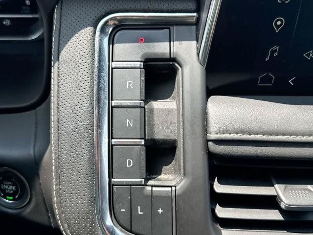 Used 2023 GMC Yukon SLT AWD/4WD image 32
