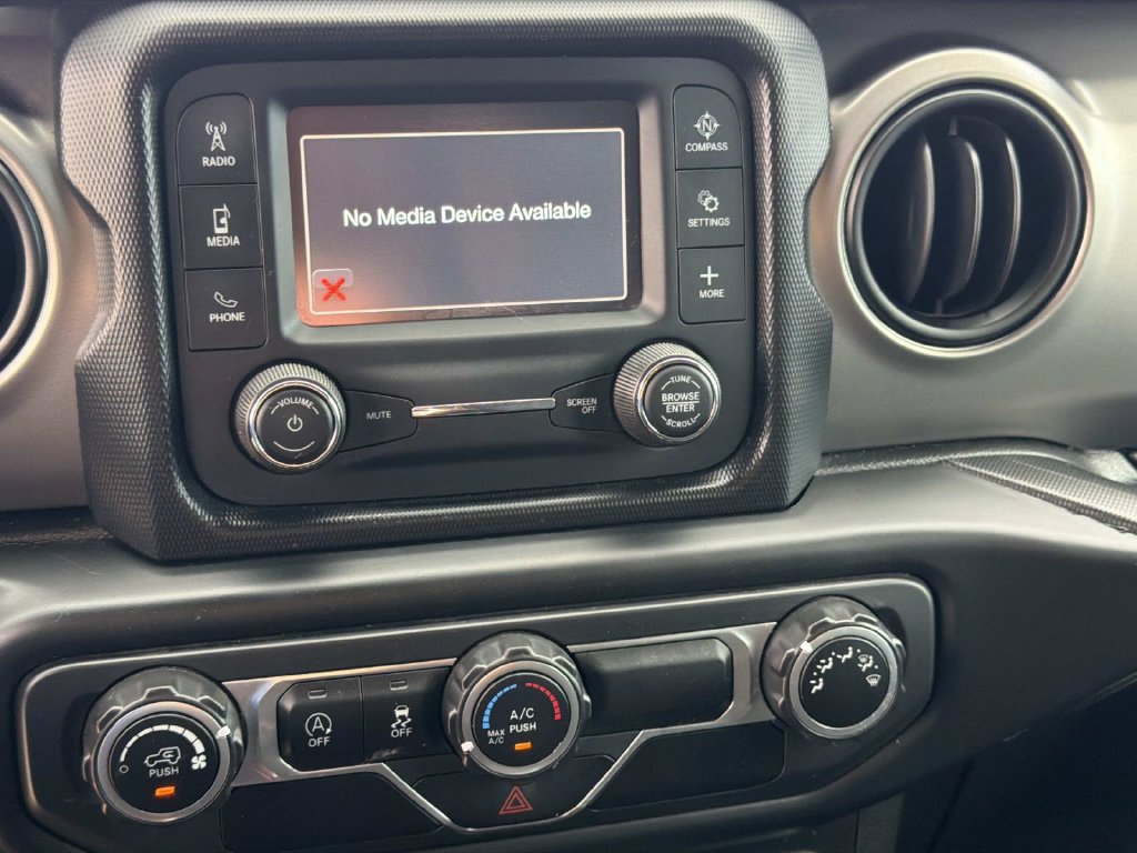 Used 2019 Jeep Wrangler Unlimited Sport AWD/4WD image 27