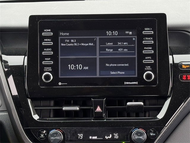 Used 2024 Toyota Camry SE image 16