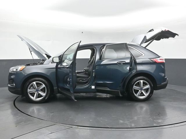 Certified 2019 Ford Edge Titanium w/ Cold Weather Package AWD/4WD image 52