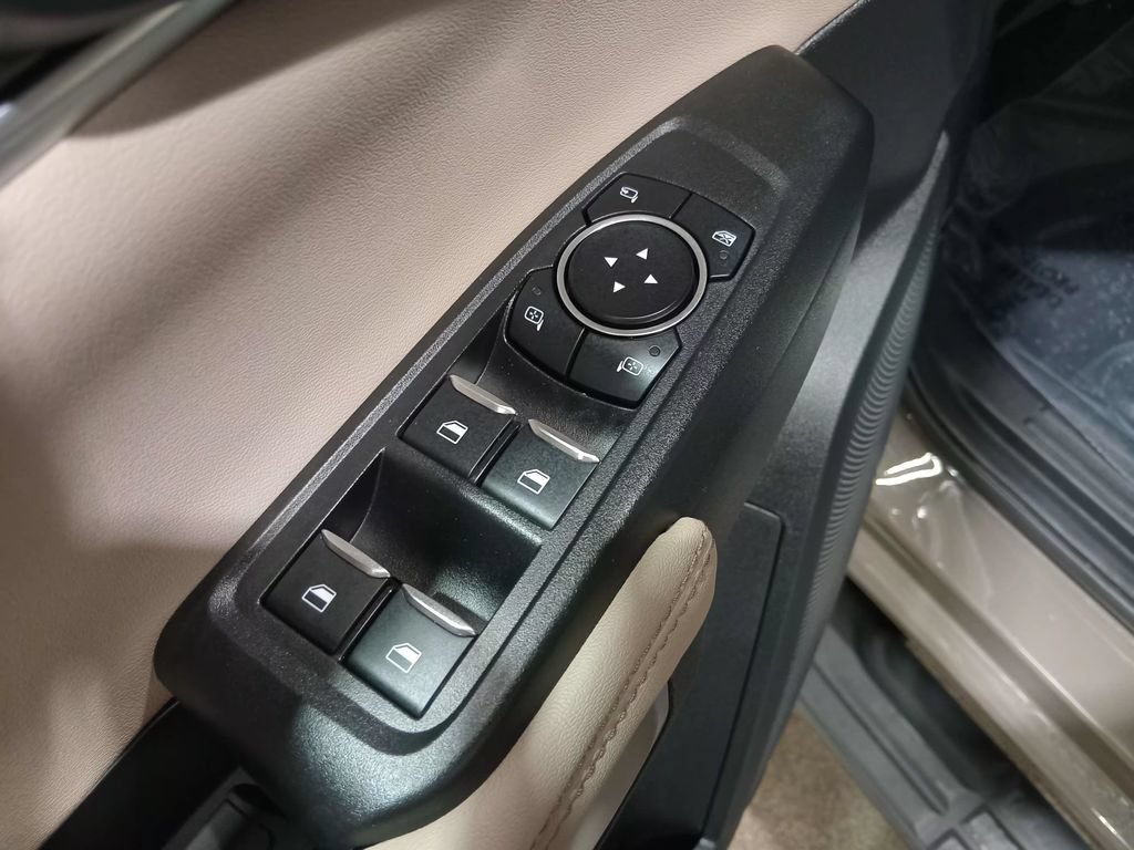 Certified 2025 Ford Ranger Lariat w/ Advanced Towing Package AWD/4WD image 19