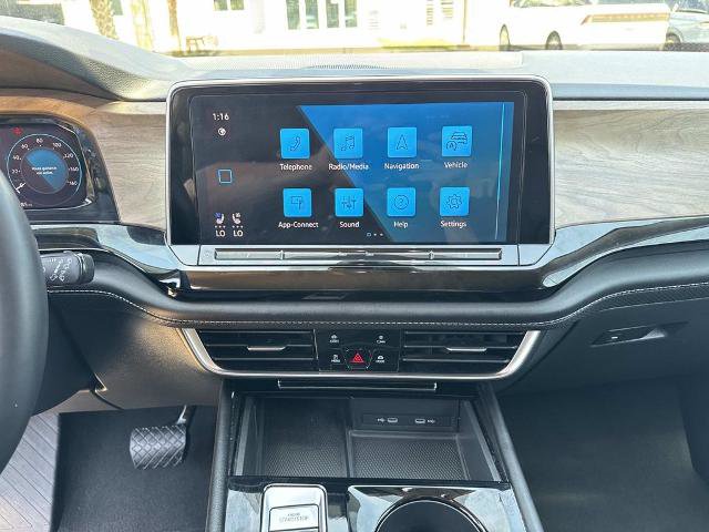 Used 2024 Volkswagen Atlas SE image 26