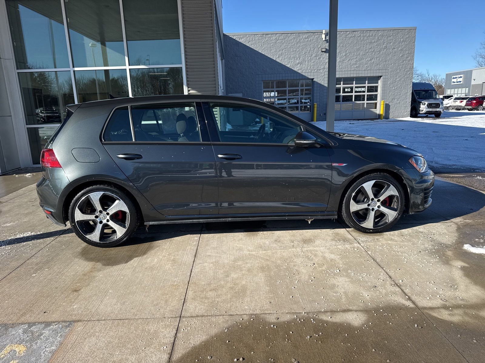Used 2017 Volkswagen GTI S image 2