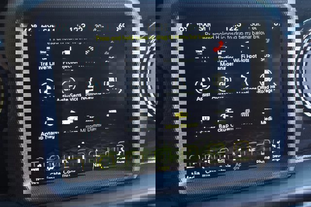 Used 2022 Jeep Gladiator Sport image 29