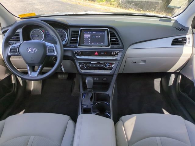 Used 2019 Hyundai Sonata SE w/ Winter Weather Package FWD image 15