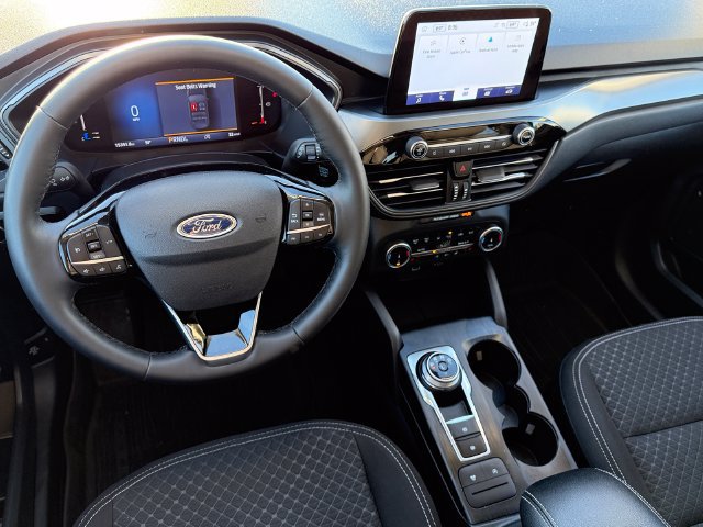 Certified 2023 Ford Escape Active AWD/4WD image 36