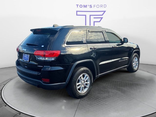 Used 2019 Jeep Grand Cherokee Laredo AWD/4WD image 5