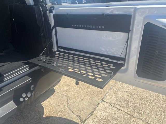 Certified 2022 Ford Bronco Big Bend w/ Sasquatch Package AWD/4WD image 11