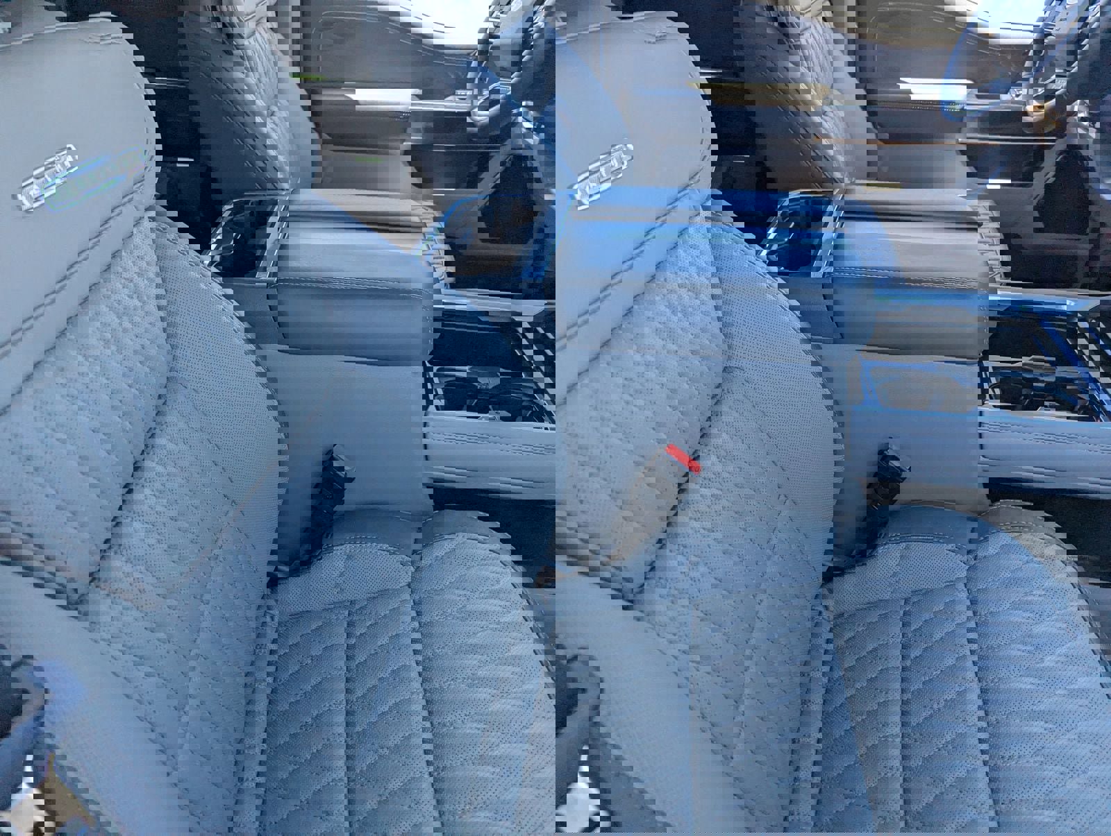 Certified 2026 Ford F250 Platinum w/ Platinum Plus Package AWD/4WD image 10