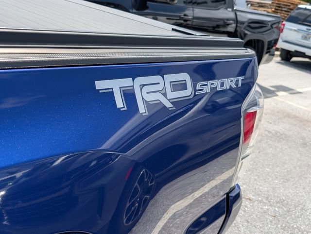 Used 2022 Toyota Tacoma TRD Sport w/ Technology Package RWD image 12