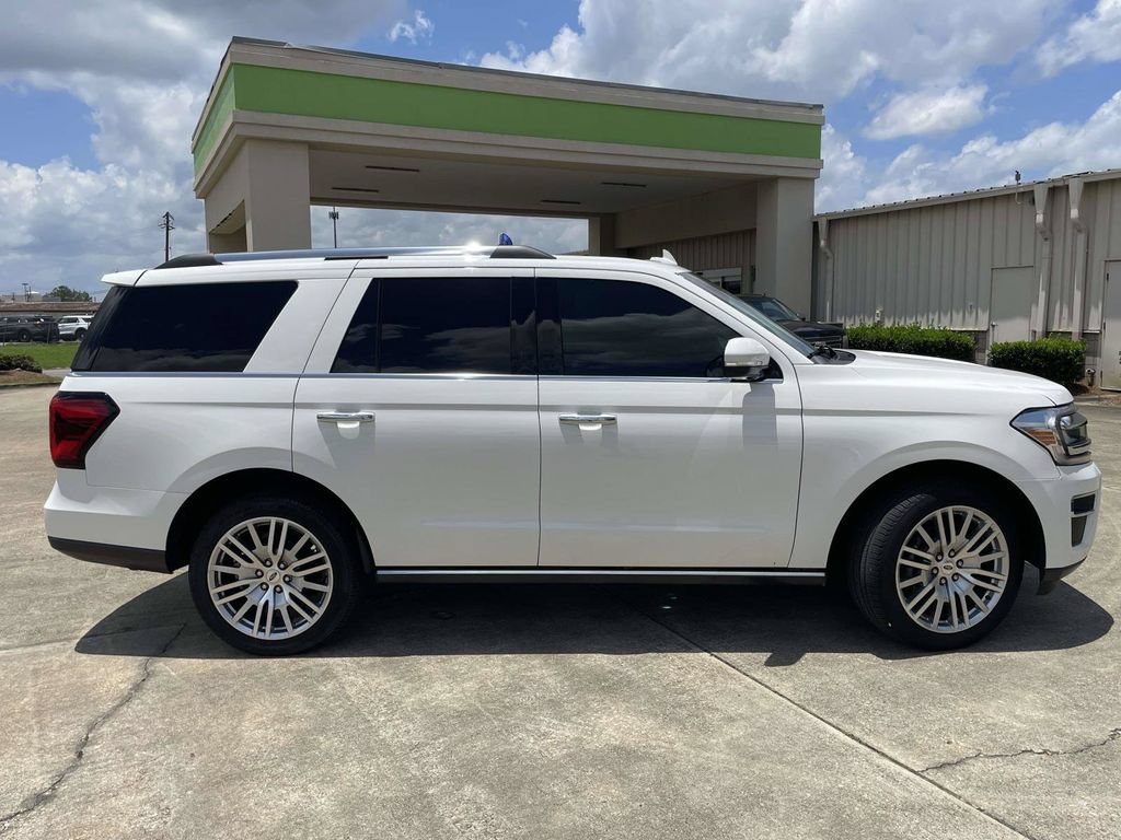 Certified 2024 Ford Expedition Limited RWD image 2