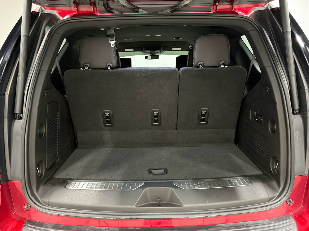 Used 2021 Chevrolet Tahoe RST w/ Luxury Package image 35