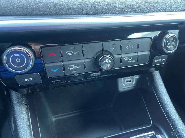 Used 2026 Jeep Compass Latitude AWD/4WD image 27