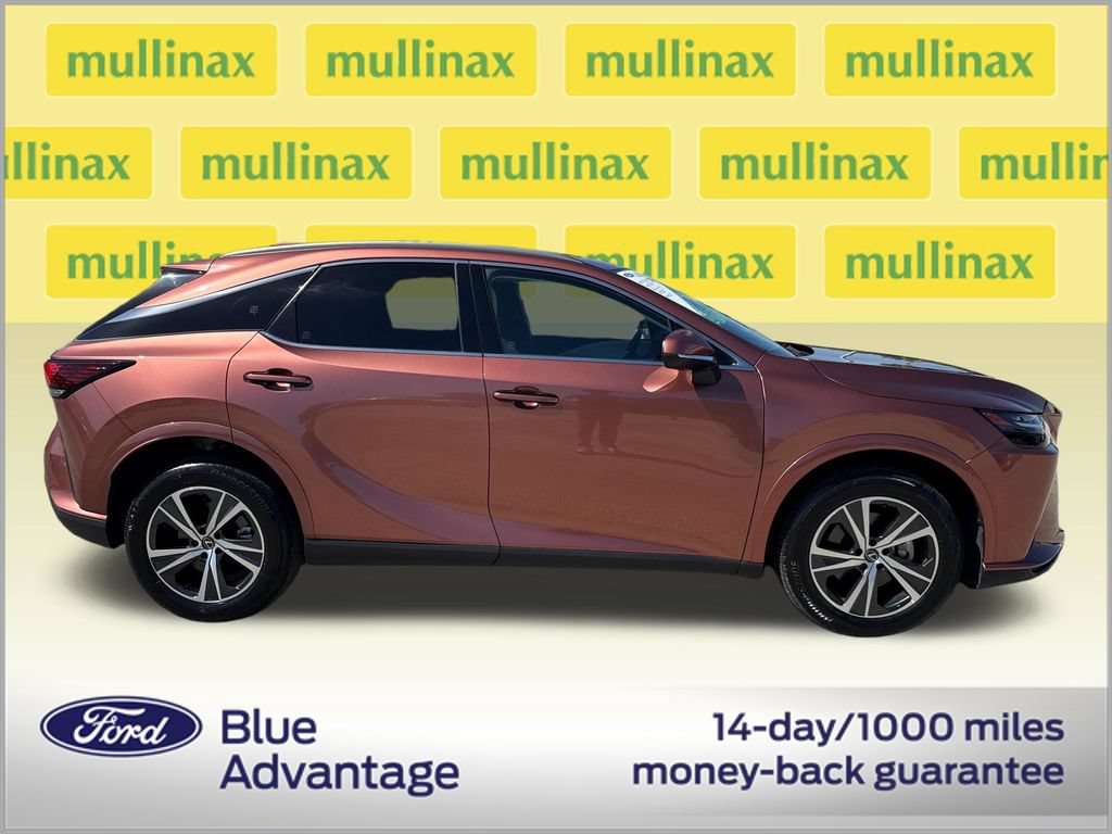 Used 2024 Lexus RX 350 Premium w/ Accessory Package (K3) FWD image 2
