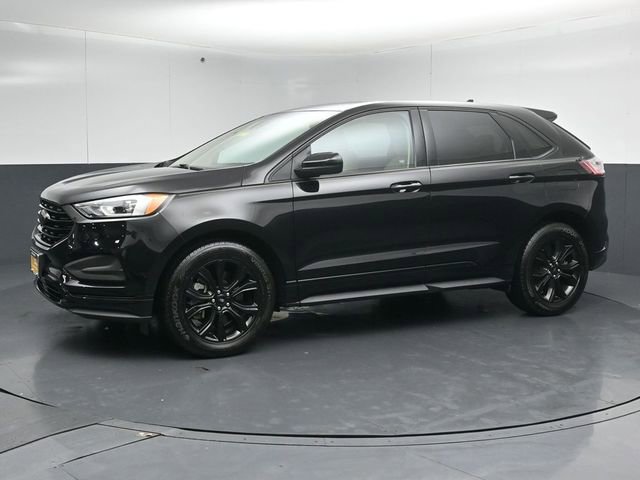 Certified 2024 Ford Edge SE w/ Black Appearance Package AWD/4WD image 4