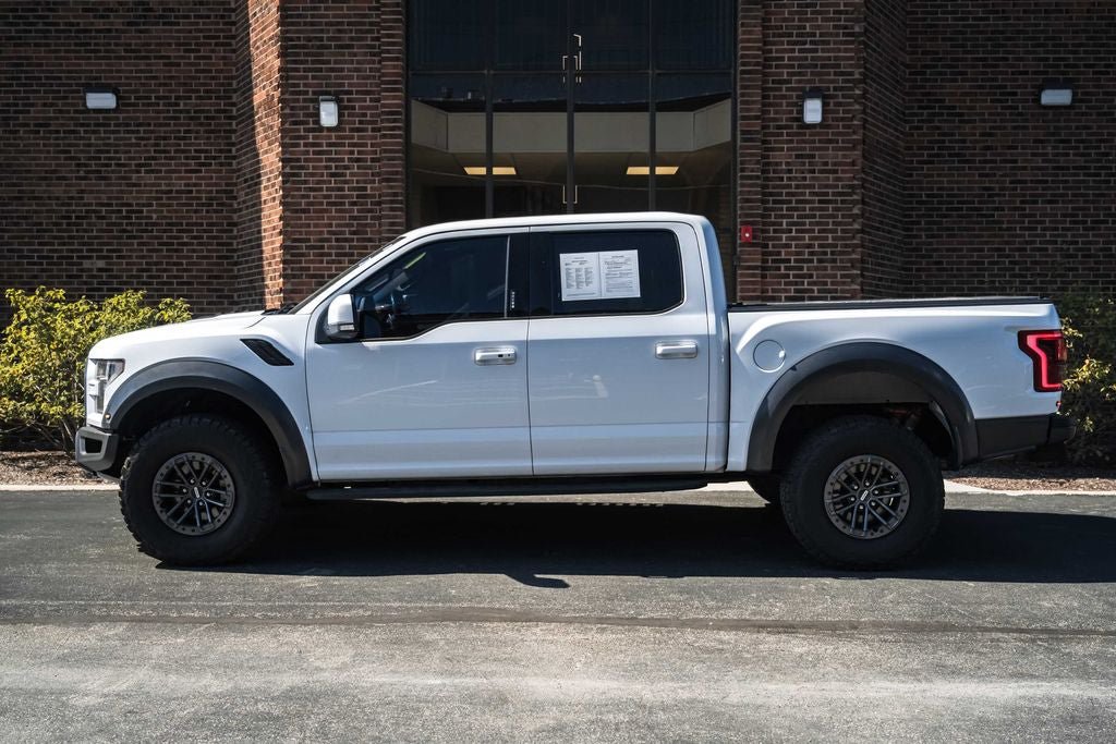 Certified 2019 Ford F150 Raptor w/ Equipment Group 802A Luxury AWD/4WD image 3