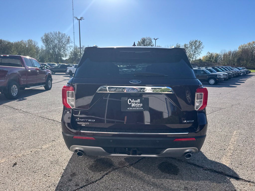 Certified 2023 Ford Explorer Limited w/ Limited Technology Package AWD/4WD image 4