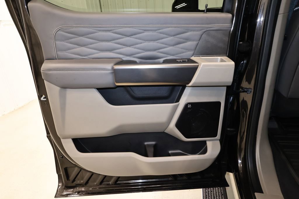 Certified 2025 Ford F350 Platinum w/ Platinum Plus Package image 18